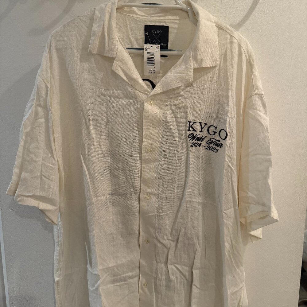 NWT - KYGO - WORLD TOUR MERCH